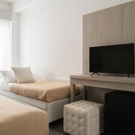 Hotel Corona Riccione Esterno foto