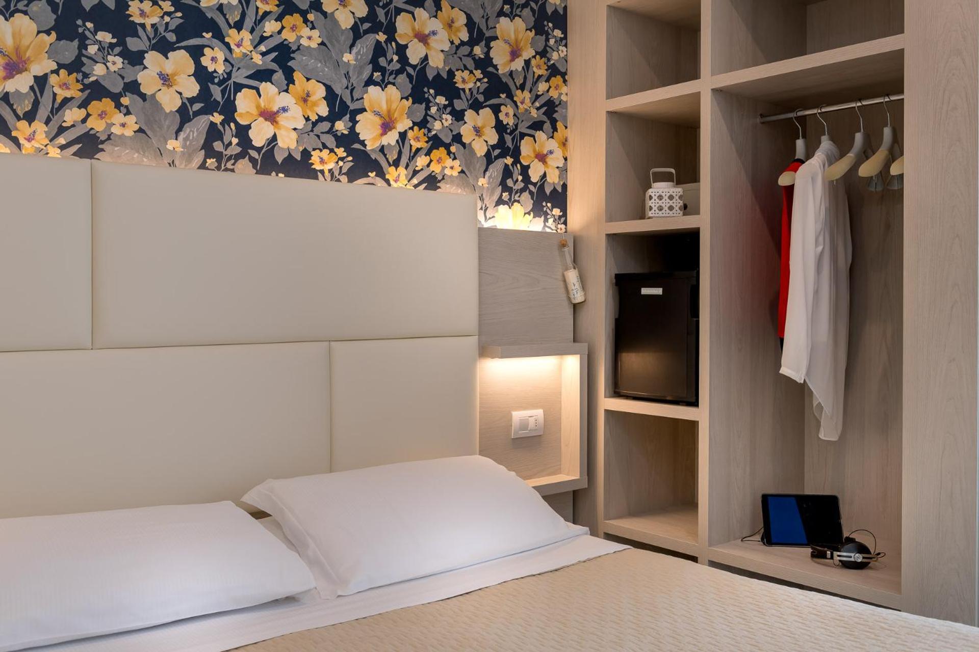 Hotel Corona Riccione Esterno foto