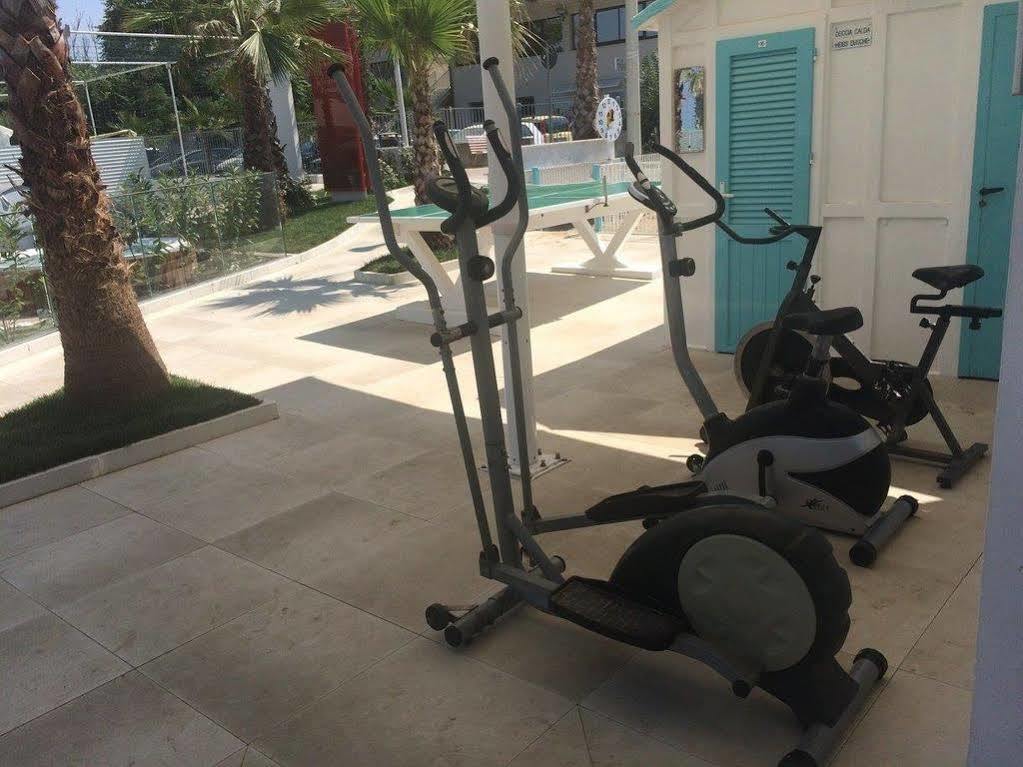 Hotel Corona Riccione Esterno foto