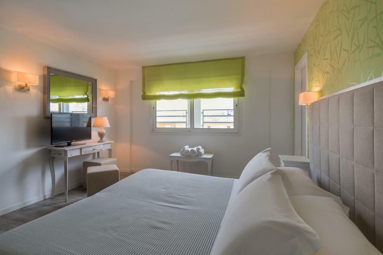 Hotel Corona Riccione Esterno foto