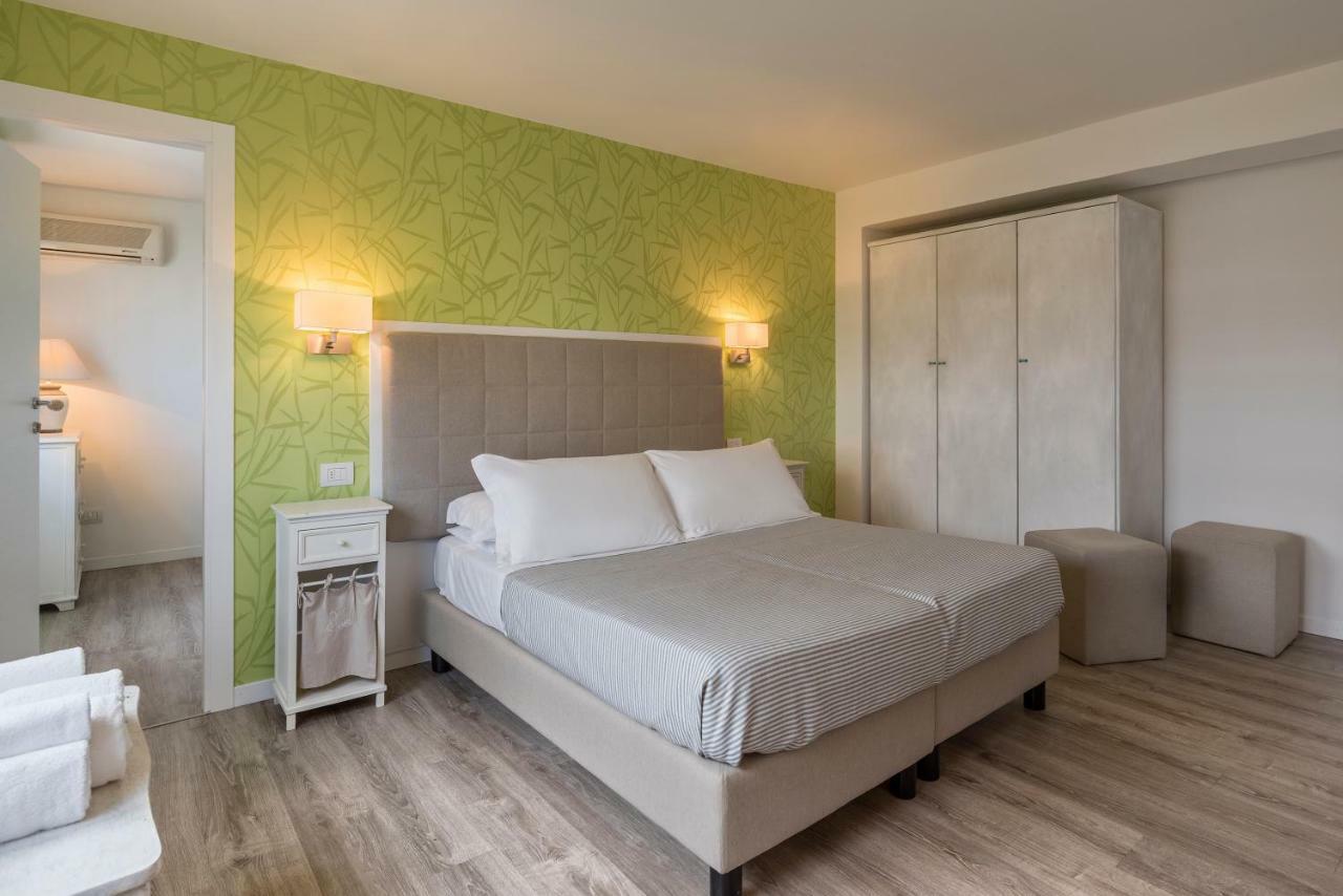 Hotel Corona Riccione Esterno foto